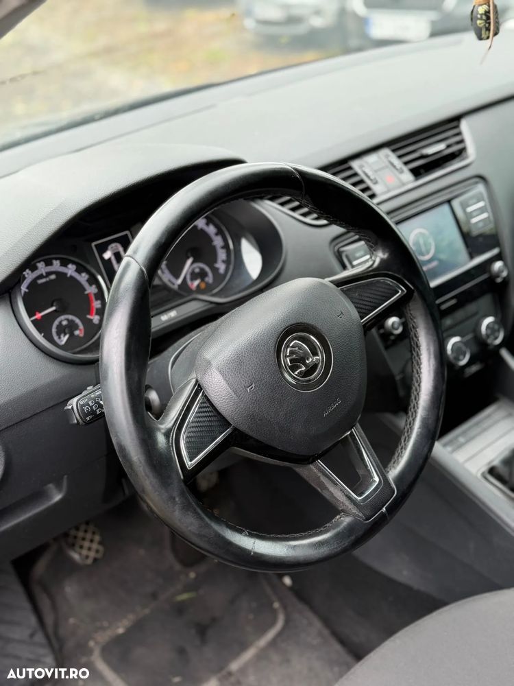Skoda Octavia 1.6 TDI AMBITION - 7