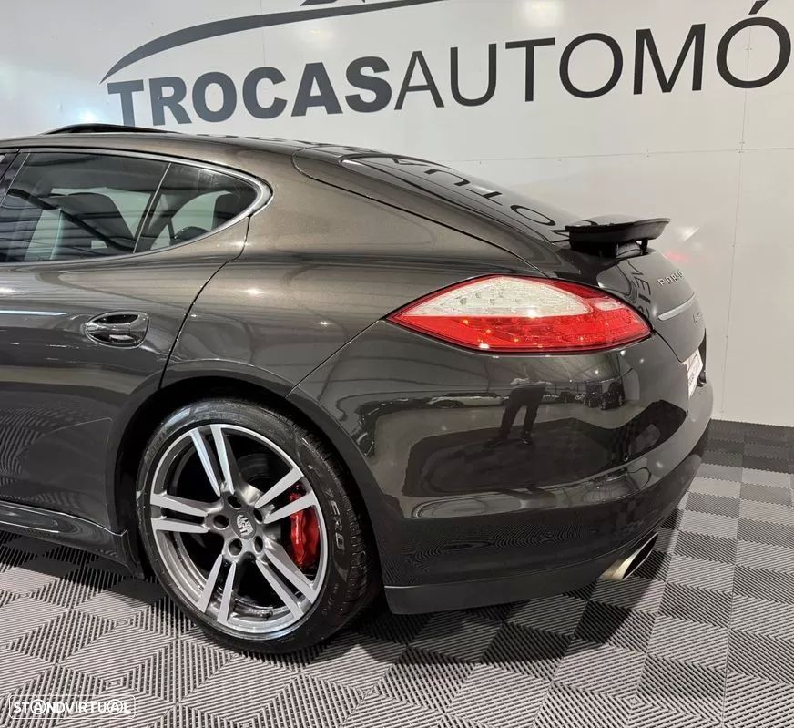 Porsche Panamera - 25