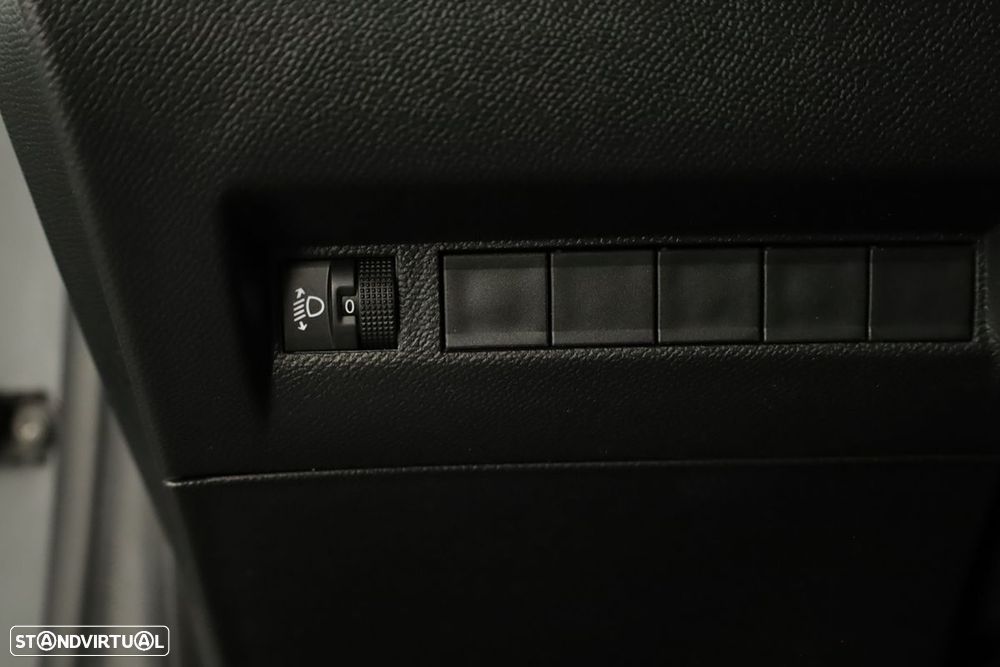 Peugeot 208 1.2 PureTech Allure - 20