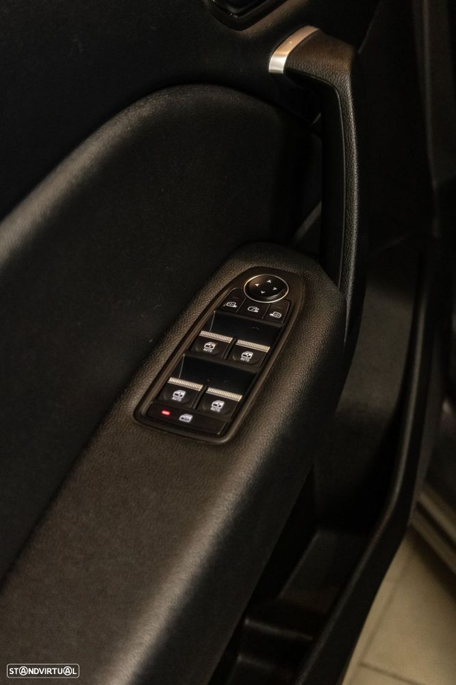 Renault Captur - 16