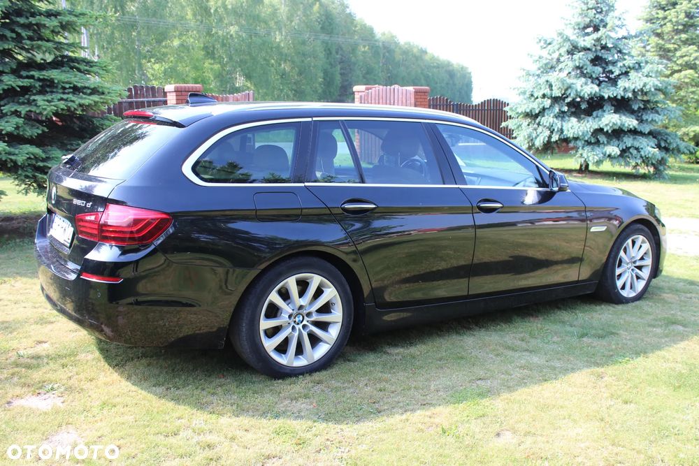 BMW Seria 5 520d Sport Line - 3