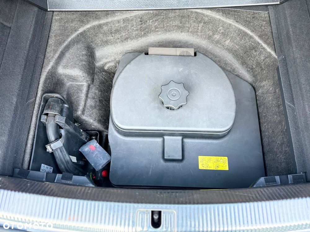 Audi A4 Avant 2.0 TDI S tronic quattro - 22