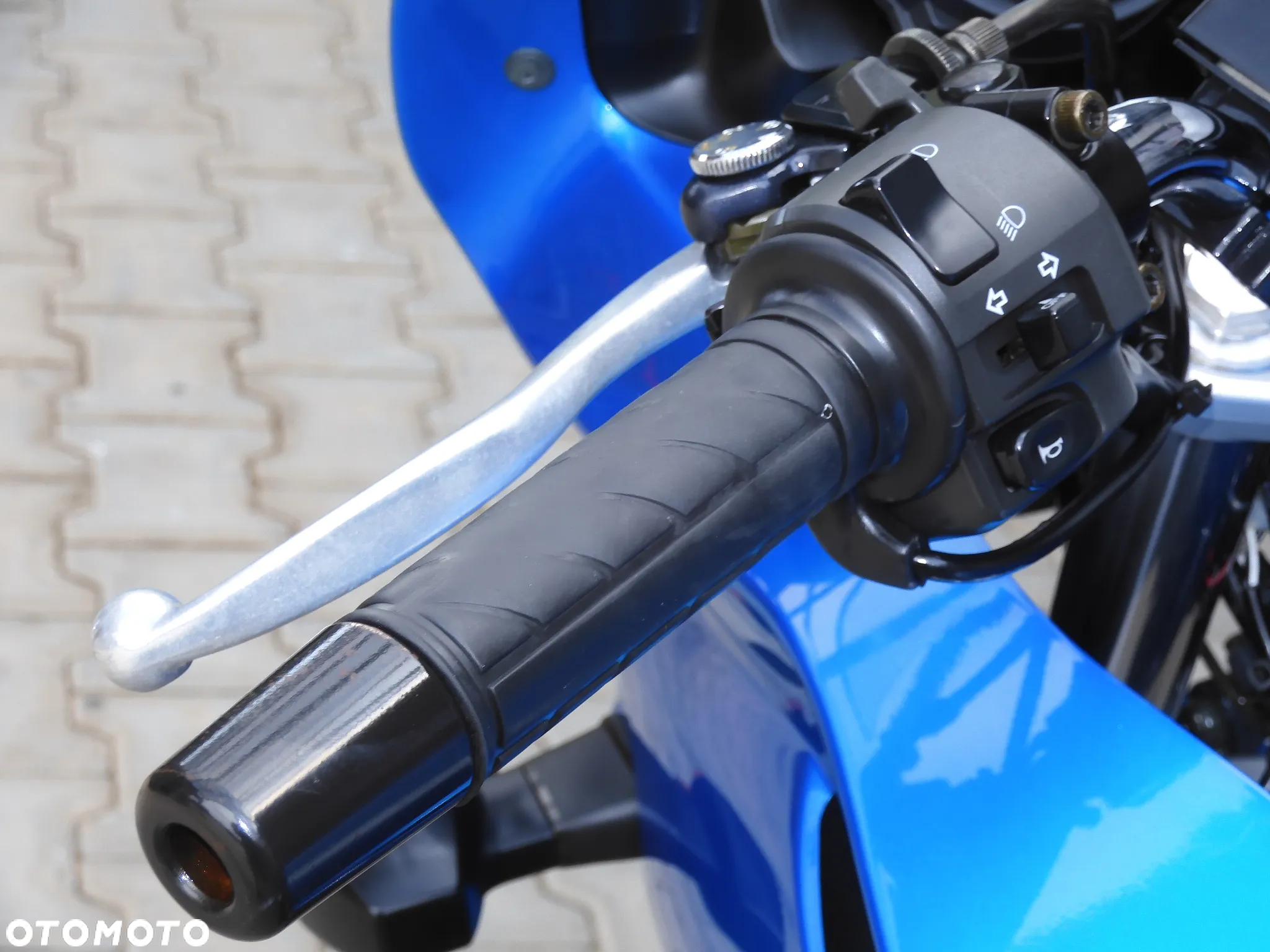 Kawasaki ZR - 29