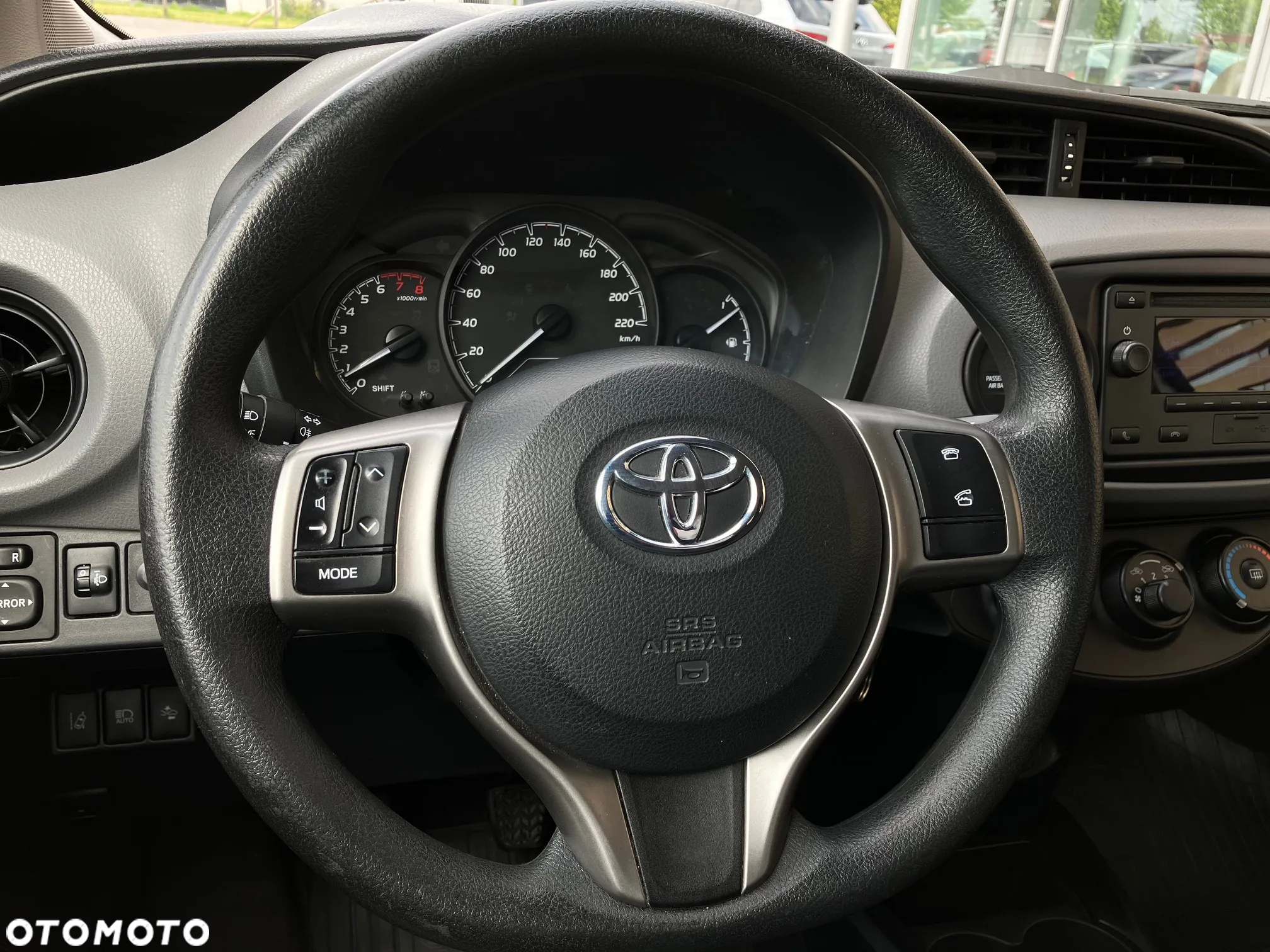 Toyota Yaris 1.5 Active - 15