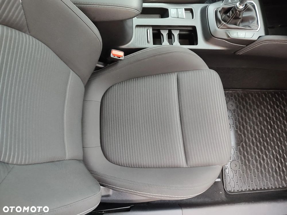 Ford Focus Turnier 1.0 EcoBoost Hybrid TITANIUM DESIGN - 17