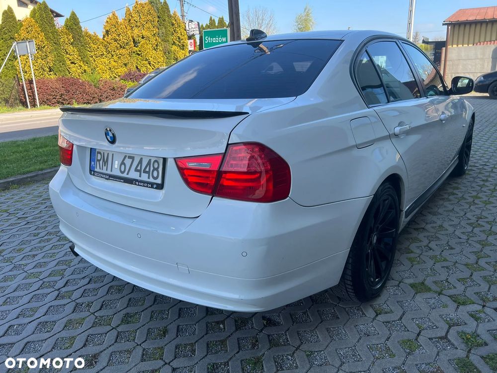 BMW Seria 3 318i - 7