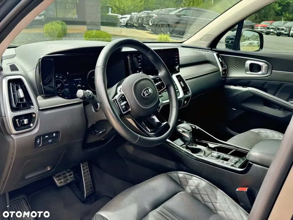 Kia Sorento - 8