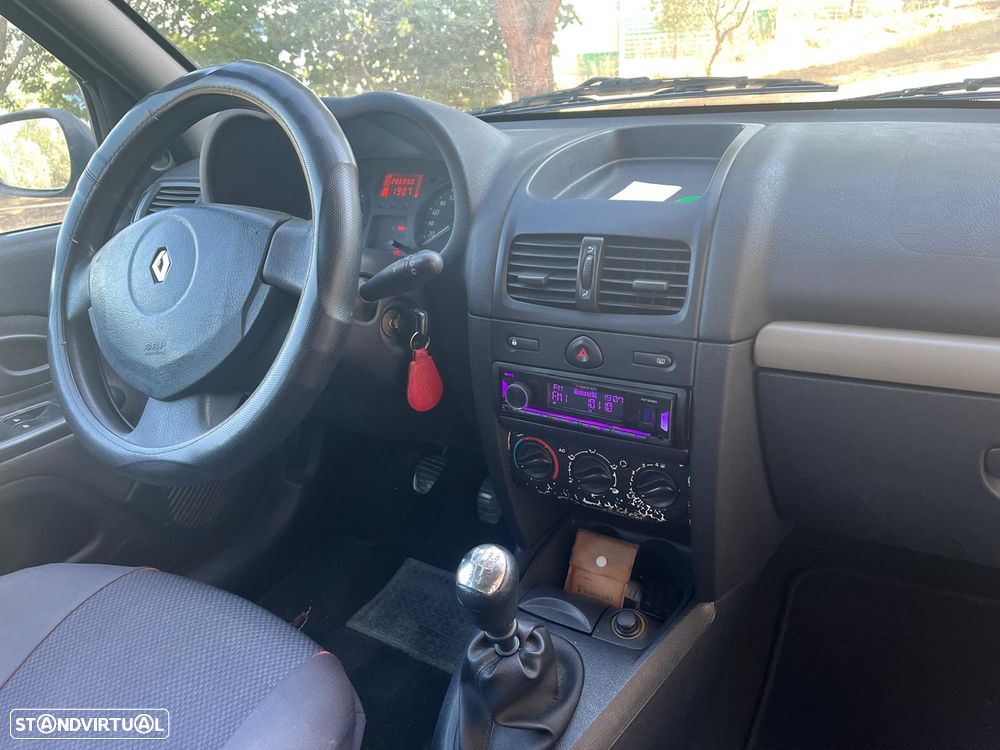 Renault Clio 1.5 dCi Pack - 6