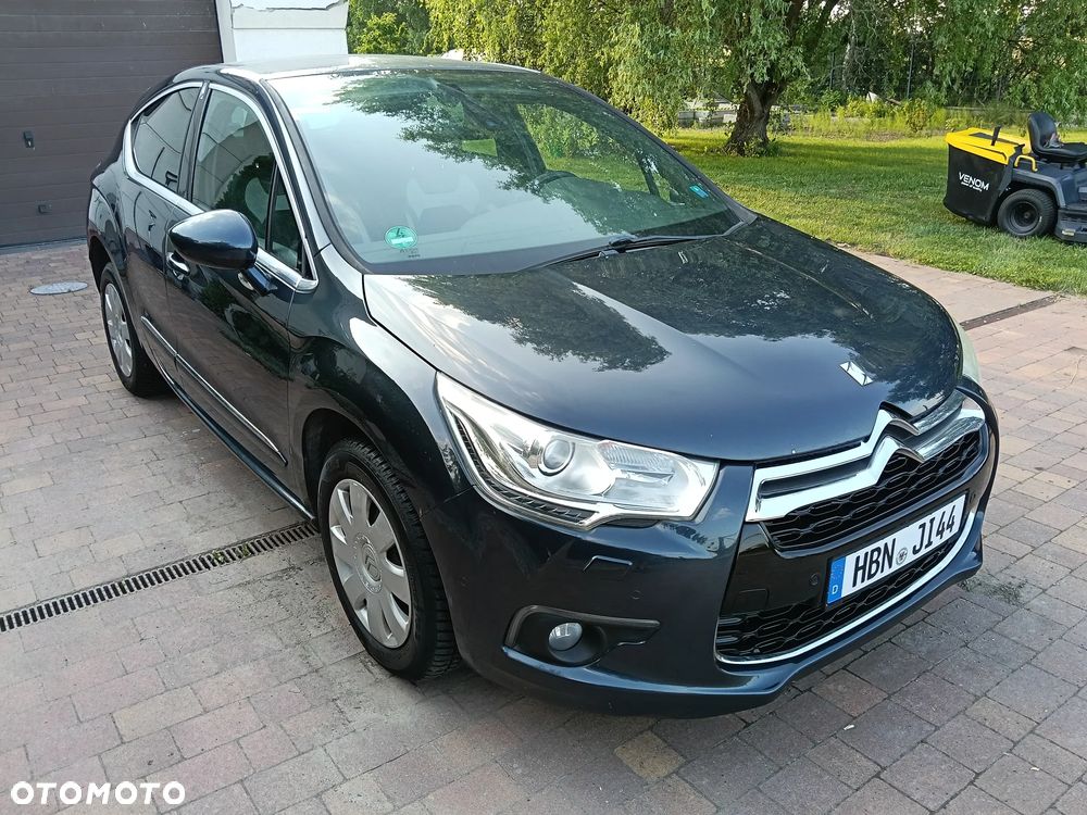 Citroën DS4 1.6 e-HDi SoChic MCP - 3