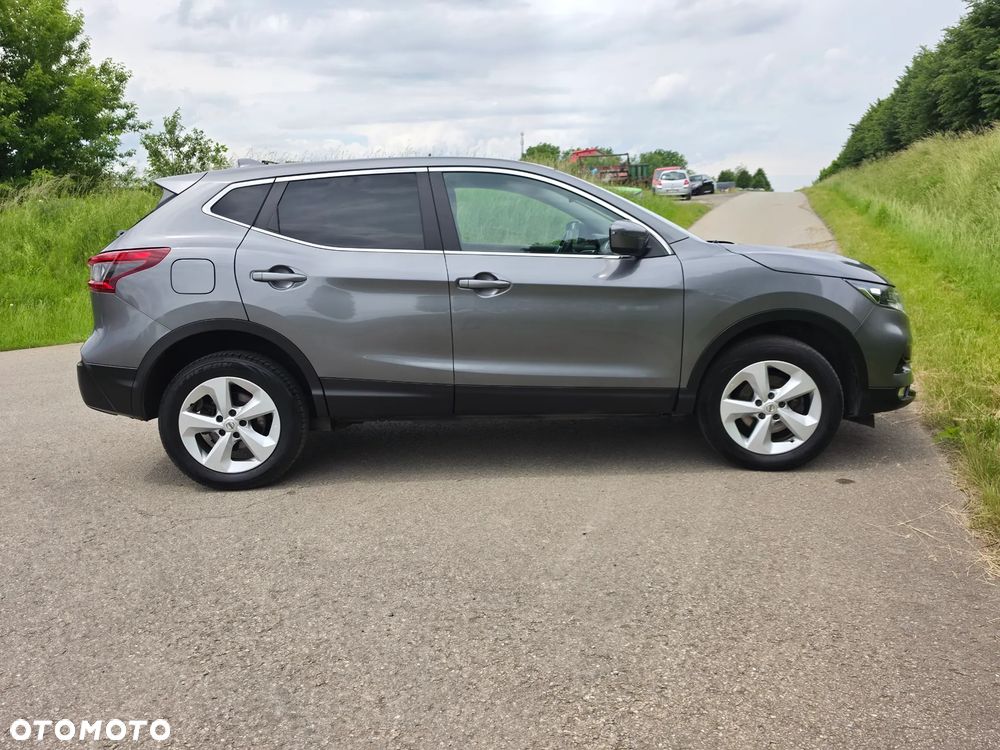Nissan Qashqai 1.3 DIG-T N-Connecta - 17
