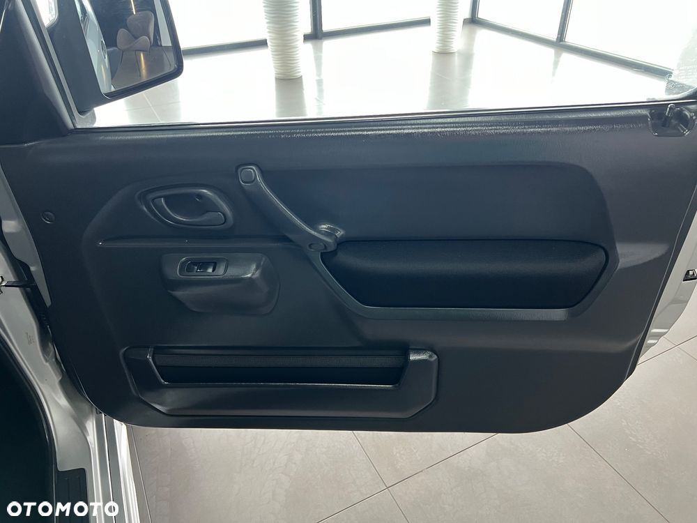 Suzuki Jimny - 24