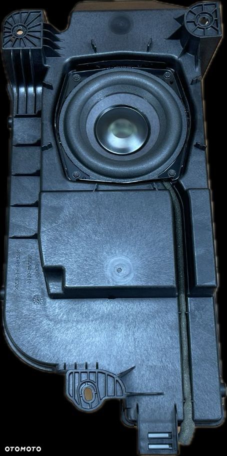 P9 GMC YUKON XL IV 2015 - GŁOŚNIK BASOWY SUBWOOFER BOSE 22818981 - 1