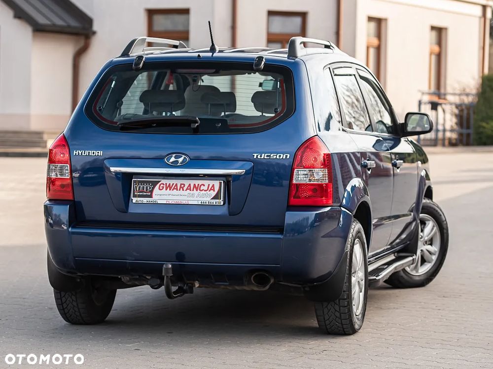 Hyundai Tucson 2.0 2WD GLS - 12