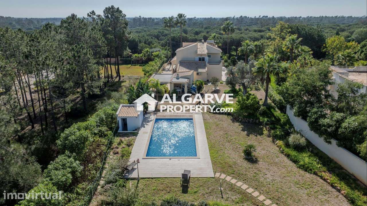 Moradia Isolada 4 quartos a 5 minutos do Golf da Quinta do Lago no Alg - Grande imagem: 2/56