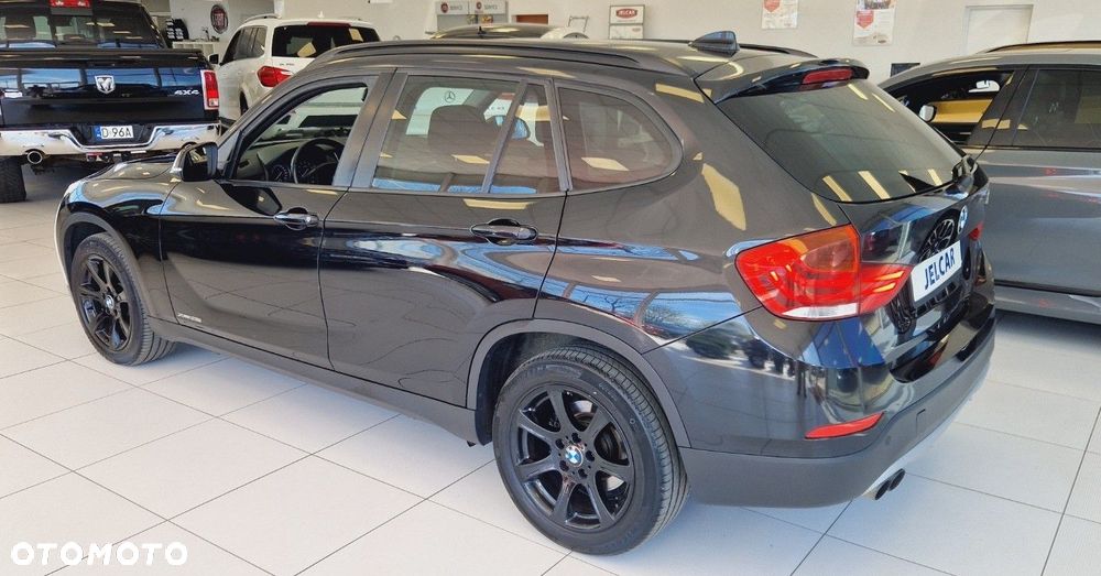 BMW X1 xDrive28i - 9