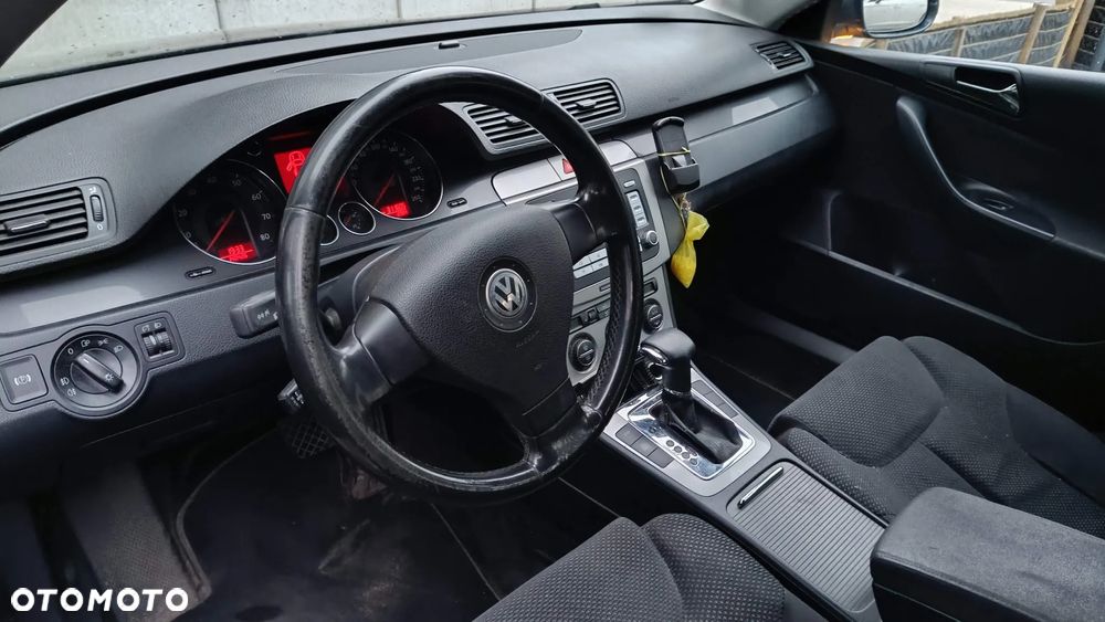 Volkswagen Passat 2.0 FSI Automatik Highline - 6
