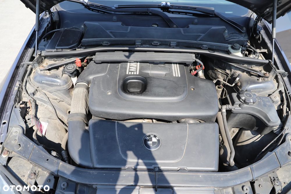 BMW Seria 3 320d - 12
