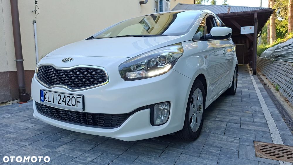 Kia Carens 1.7 CRDi XL 7os - 32