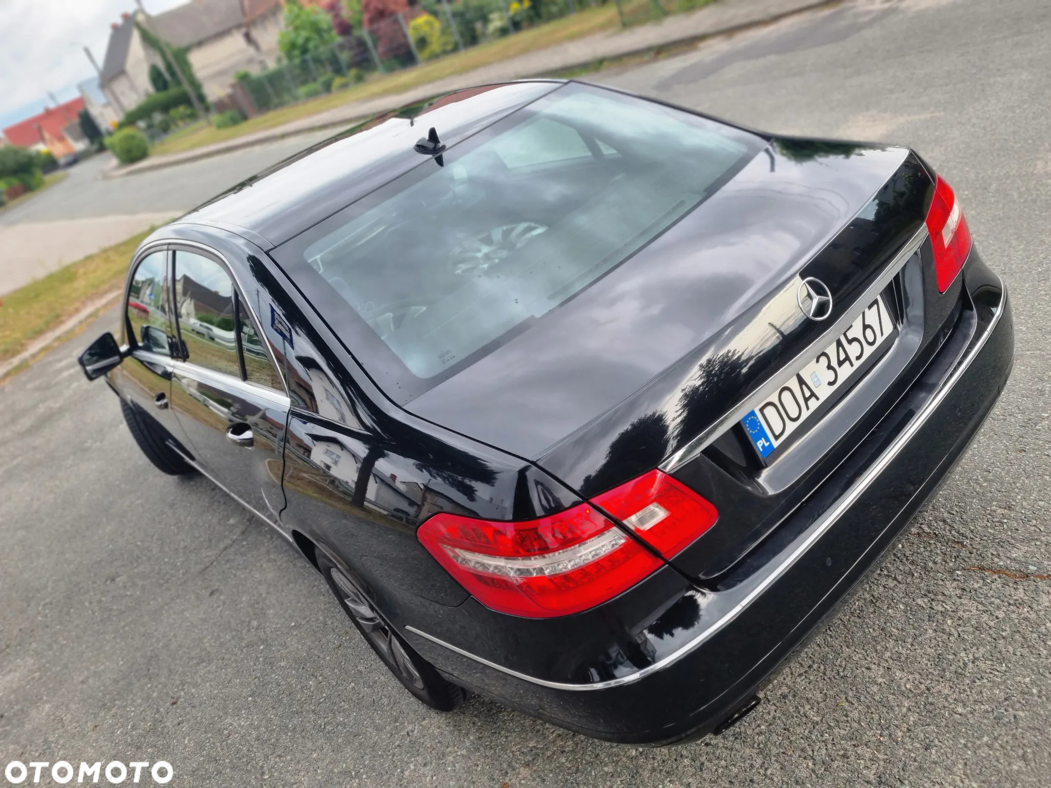 Mercedes-Benz Klasa E 200 CGI BlueEFFICIENCY Automatik Avantgarde - 10