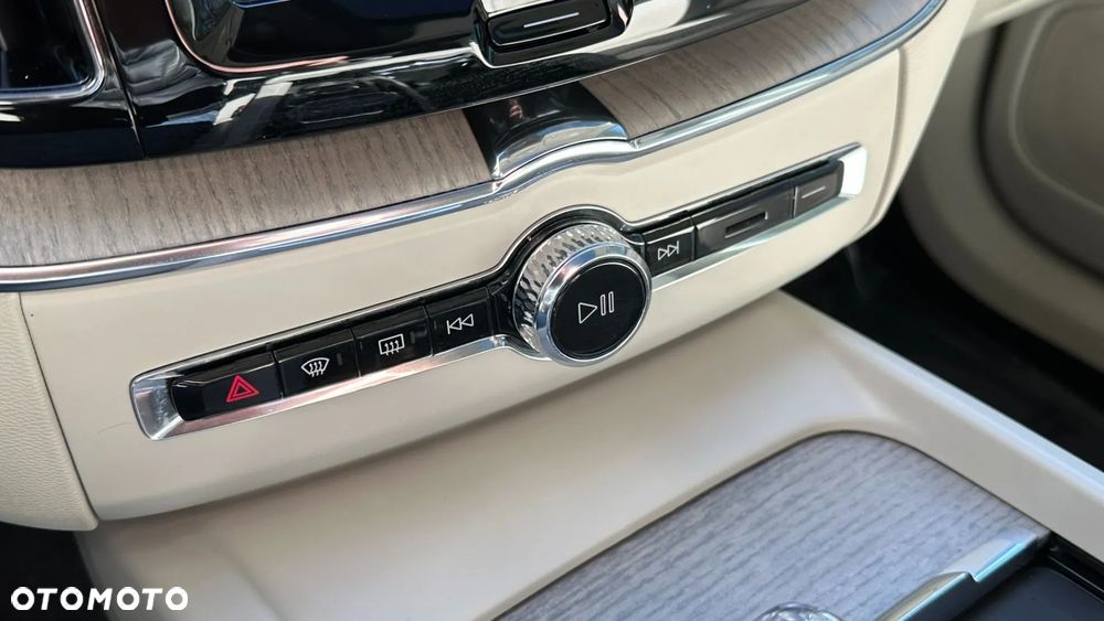 Volvo XC 60 B6 B AWD Momentum - 15