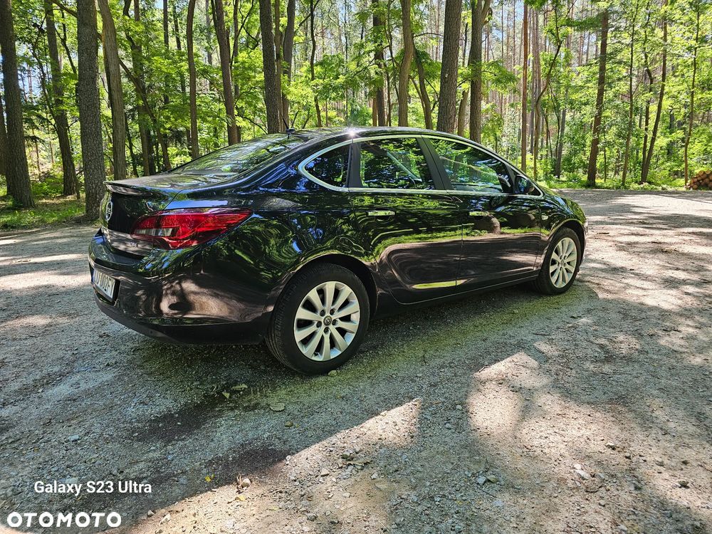 Opel Astra 1.7 CDTI Executive - 5
