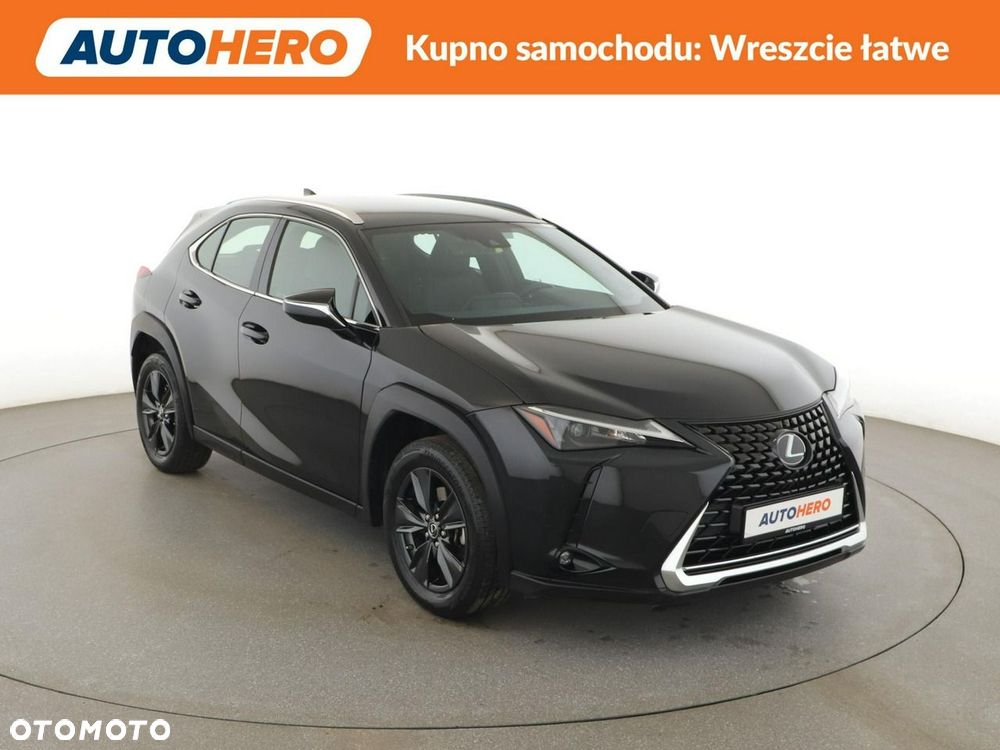 Lexus UX 250h - 11