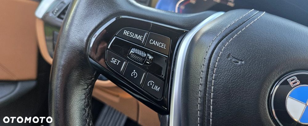 BMW Seria 5 520d xDrive - 22