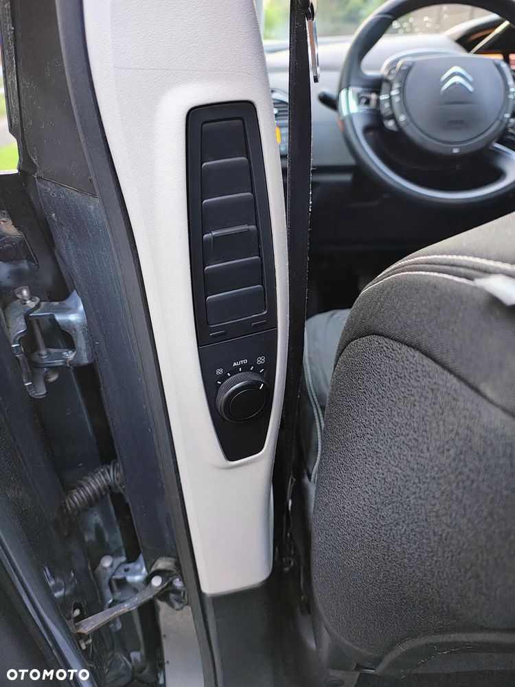 Citroën C4 Picasso 2.0 HDi FAP Exclusive - 11