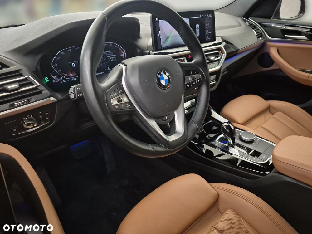 BMW X3 xDrive20d mHEV - 11