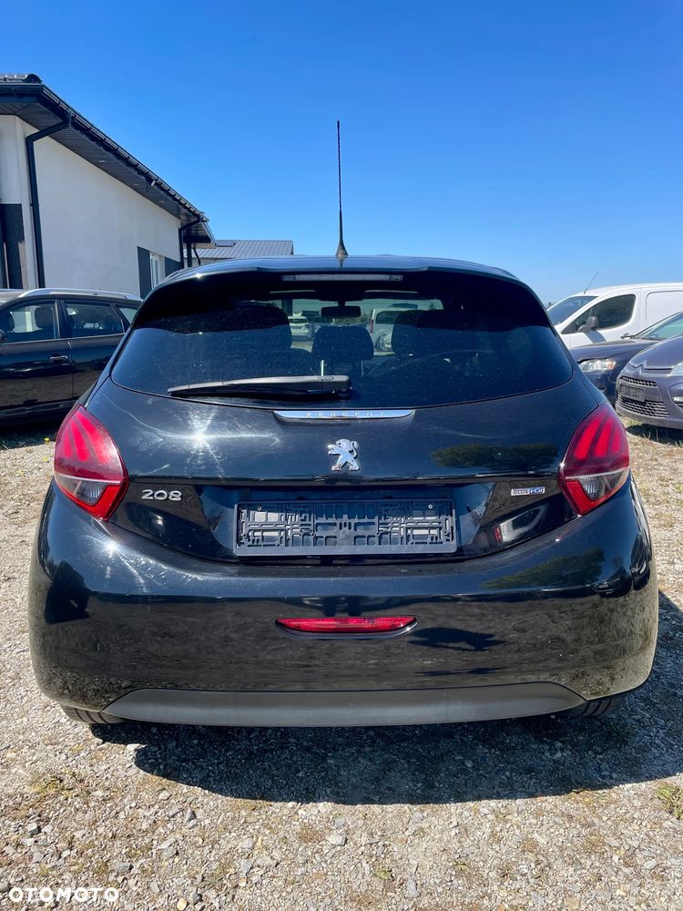 Peugeot 208 1.6 BlueHDi Allure S&S - 4