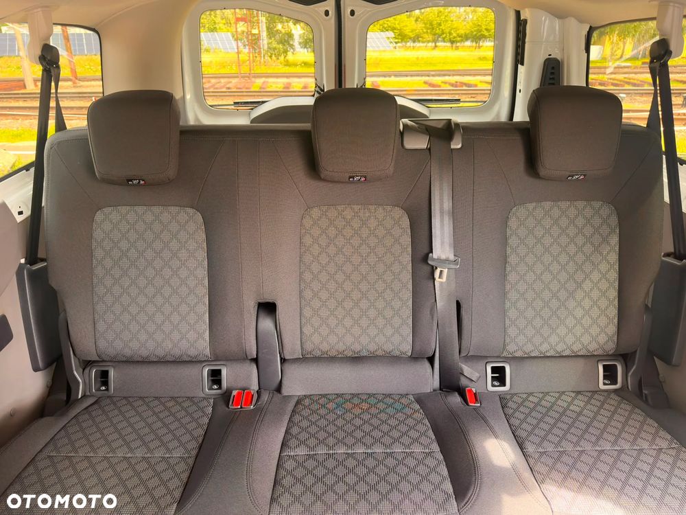 Volkswagen Transporter Kombi L2H1 M1 - 14