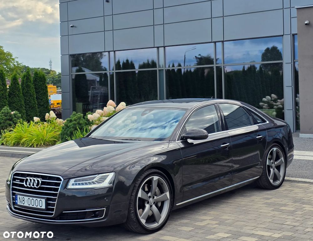 Audi A8 4.2 TDI DPF (clean diesel) quattro tiptronic - 2