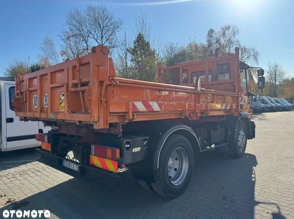 Iveco Eurocargo Wywrotka 3 str Hydroburta Specjalny Solarka Piaskarka Czołownica - 19