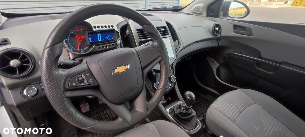 Chevrolet Aveo 1.2 LT+ - 4