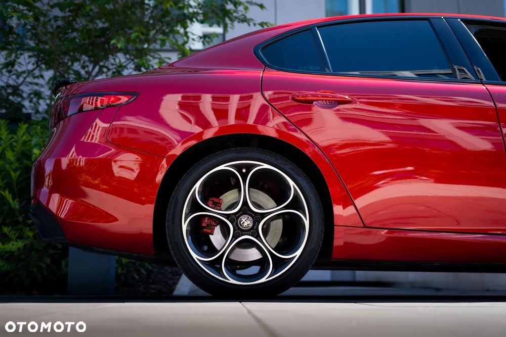 Alfa Romeo Giulia 2.0 Turbo 16V AT8 Veloce - 3