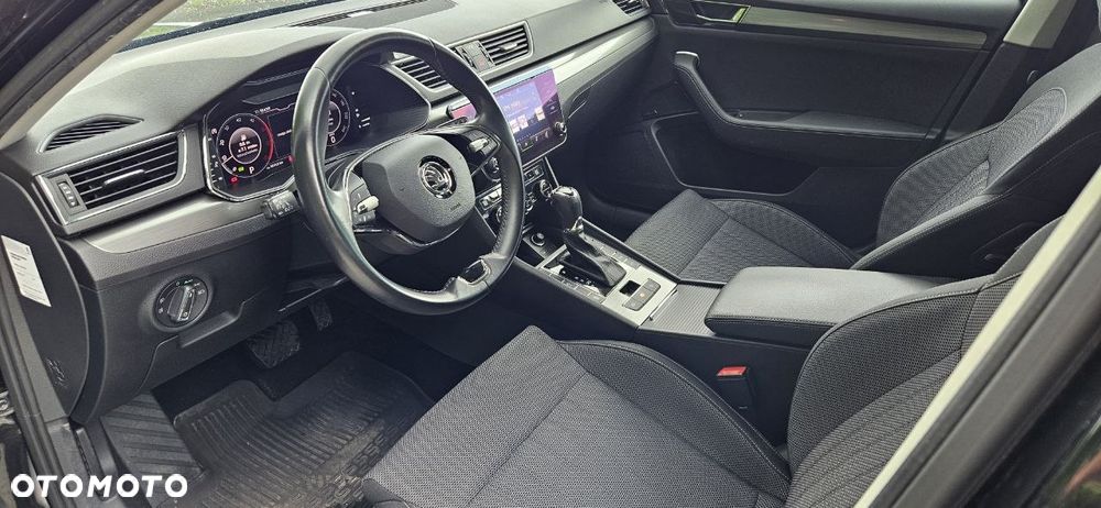 Skoda Superb 2.0 TDI SCR 4x4 Style DSG - 24