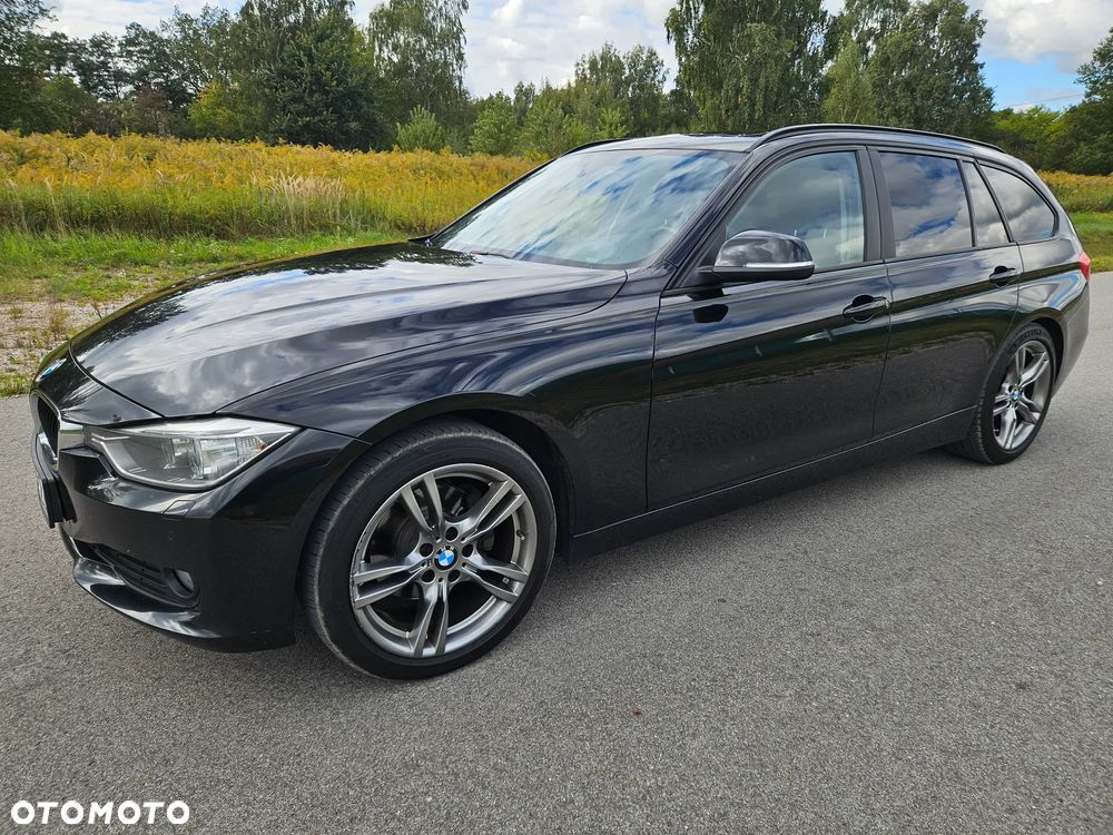BMW Seria 3 320d Touring xDrive - 17