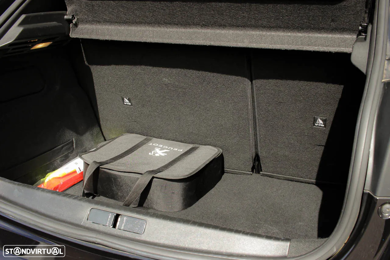 Peugeot e-208 50 kWh Allure - 8
