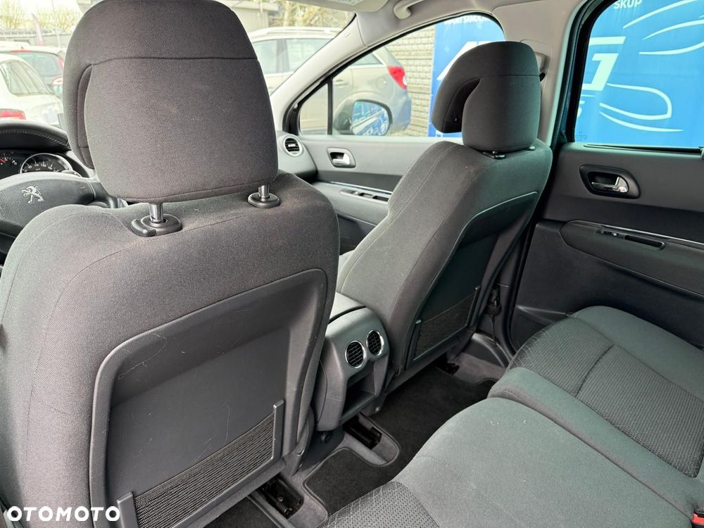Peugeot 3008 - 13