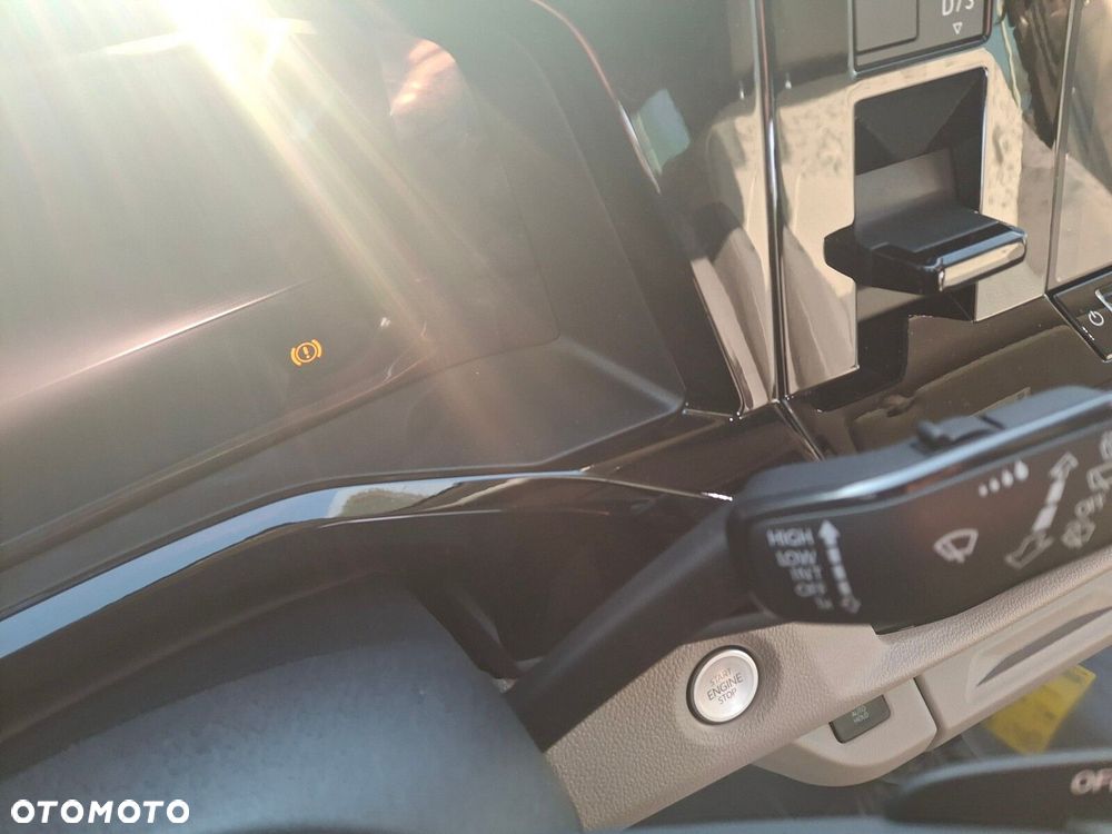 Volkswagen Multivan - 27