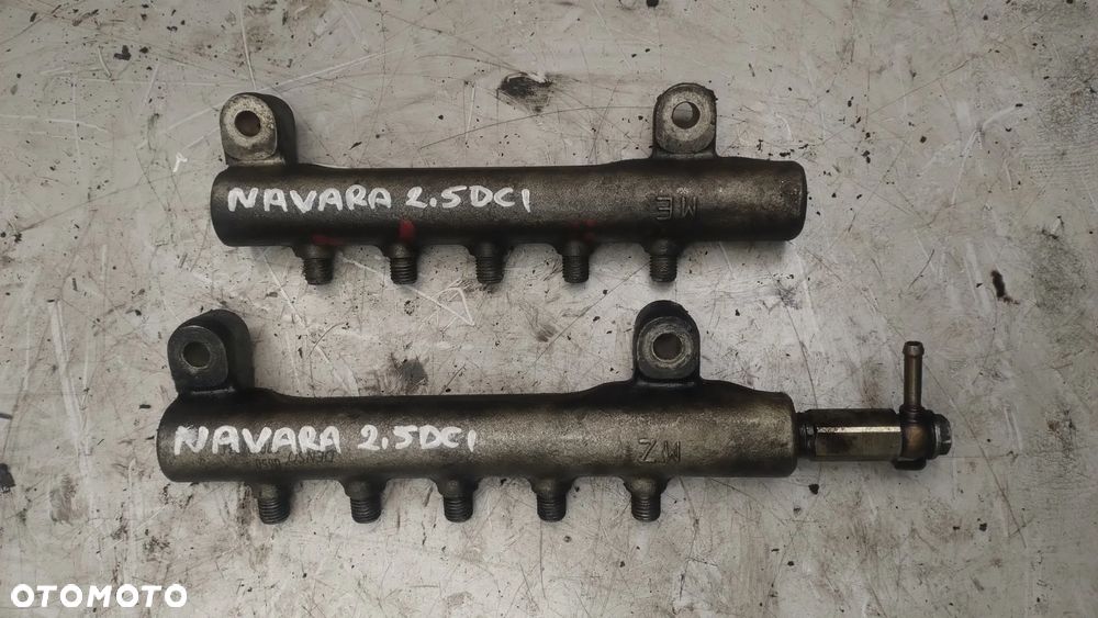 NISSAN NAVARA YD25 2,5 DCI listwa wtryskowa - 1
