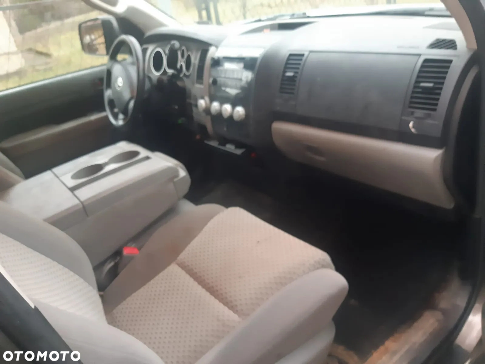 Toyota Tundra - 15
