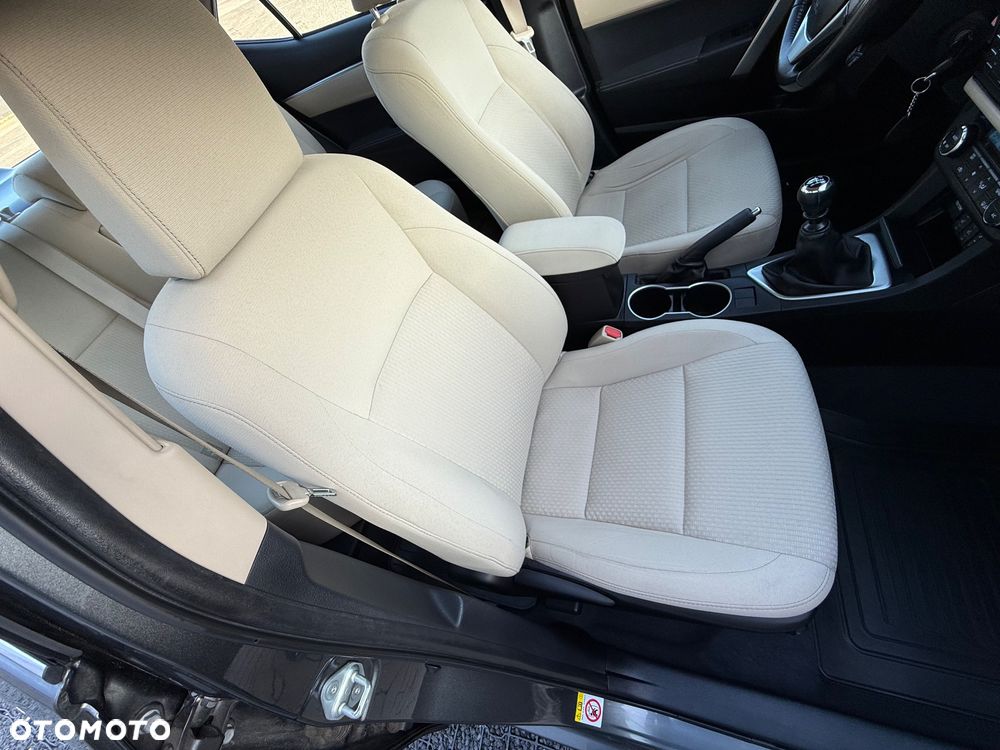 Toyota Corolla 1.6 Premium - 33