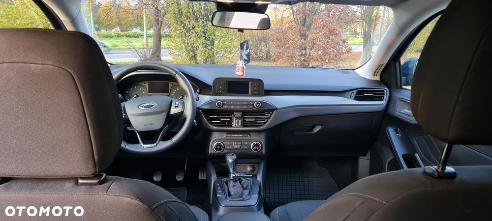 Ford Focus 1.0 EcoBoost Trend Edition Business - 16