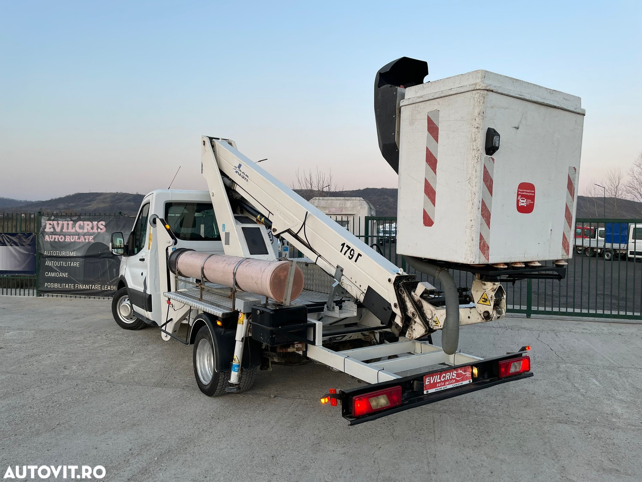 Ford Transit NACELA 18 M AXA DUBLA SPATE - 38