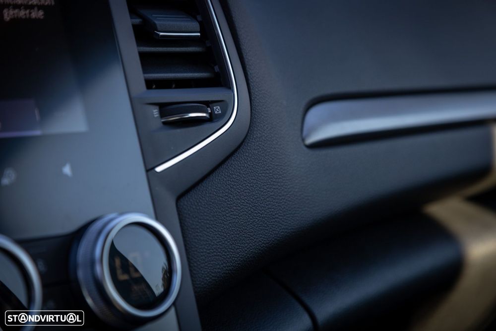 Renault Mégane 1.5 Blue dCi Intens - 37