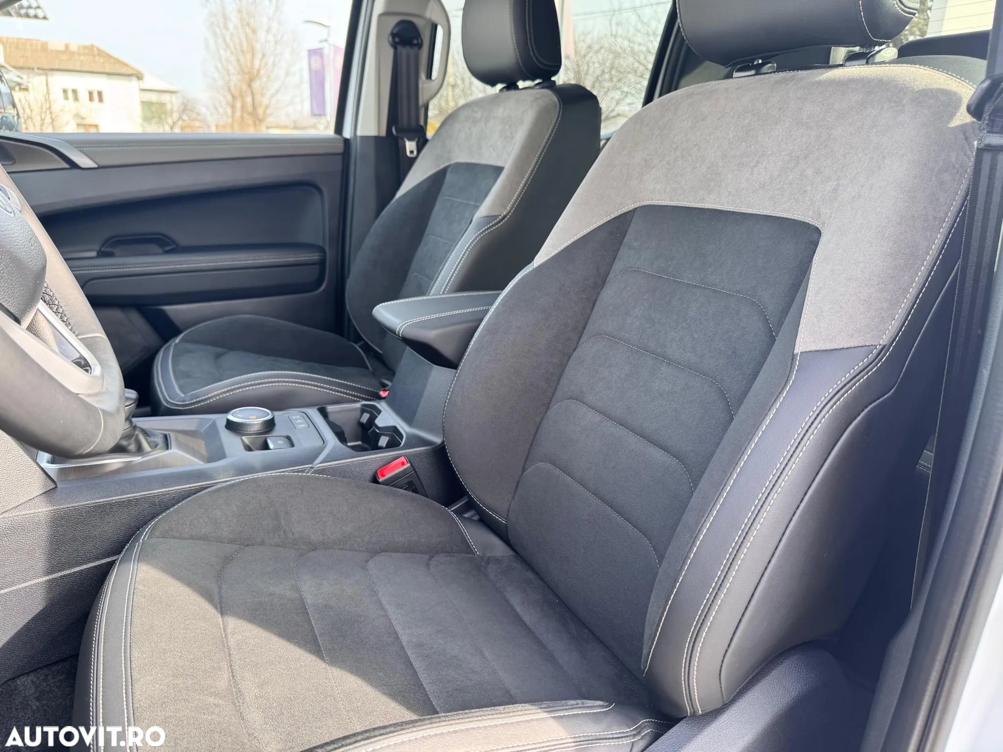 Volkswagen Amarok 3.0 TDI 241 CP 4M 10AT Style - 21