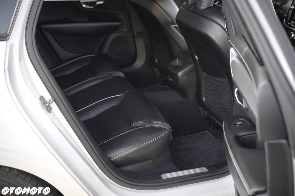 Volvo S60 T4 Geartronic RDesign - 24