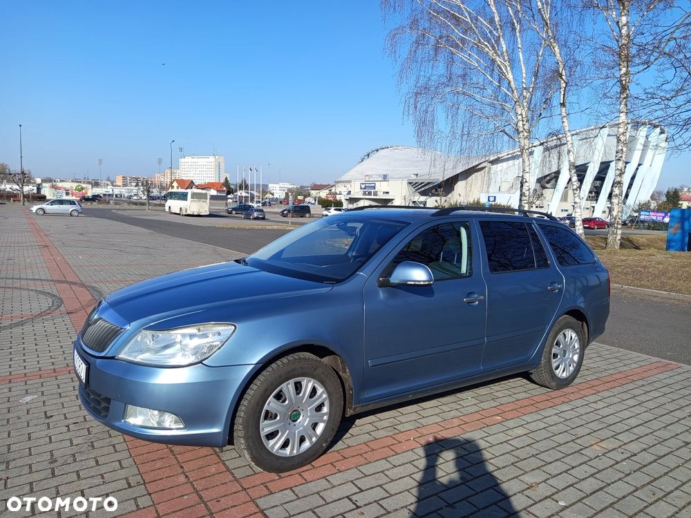 Skoda Octavia 1.6 Combi - 2