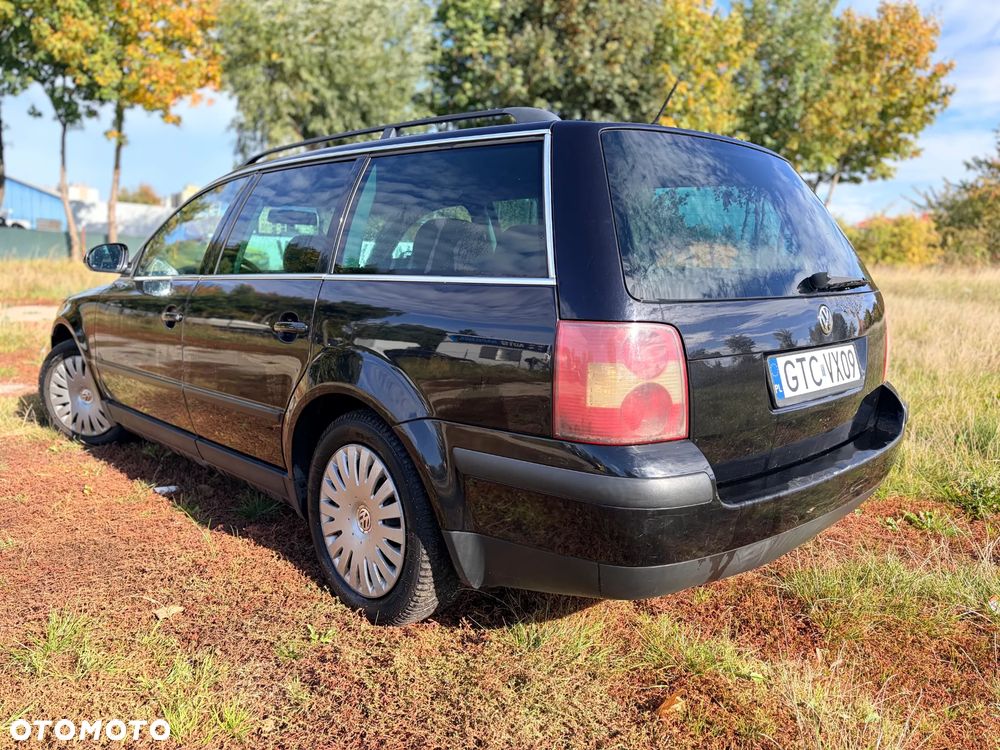 Volkswagen Passat - 4